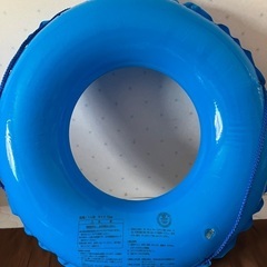 マリンシューズ　浮き輪の画像