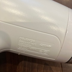 IZUMI マイナスイオンドライヤー ホワイト DR-RM36-Wの画像