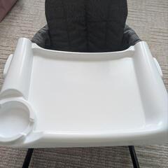テーブルチェアの画像