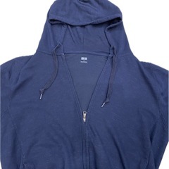 UNIQLO ネイビー フルジップ フード付きパーカーの画像