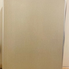 折りたたみテーブルの画像