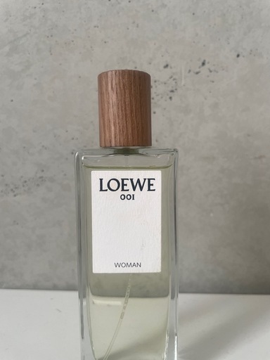 【取引済】ロエベ 001 ウーマン オードゥ パルファム 50ml