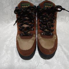 azad トレッキングシューズ　25センチの画像