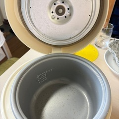 炊飯器の画像