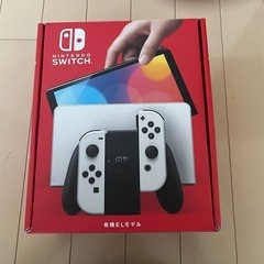 任天堂 Switch有機EL 装備品付きの画像