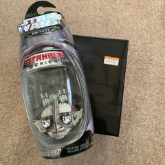 マグカップと懐中時計と小さいスワンプスピーダースターウォーズ〜7/28までの画像