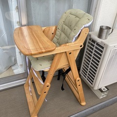 子供用椅子　クッション付きの画像