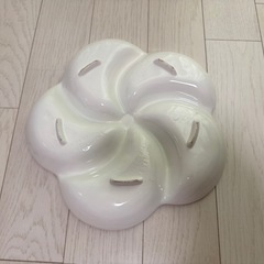 大皿と水切りカゴのまとめ売りの画像
