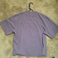 ETELIO 梨地ポケット付きクルービッグTシャツの画像