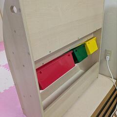 子ども　本棚　おもちゃラック付きの画像
