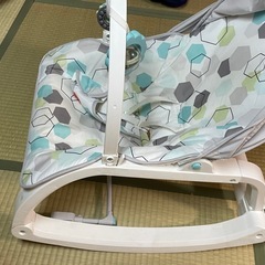 ベビーベッドの画像