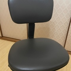 オフィスチェアの画像