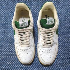 NIKE (ナイキ) WMNS AIR FORCE 1 LOW GREEN AND MUSLIN ウィメンズ エアフォース グリーンアンドムスリン の画像