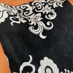 譲渡先決定しました！！★無料・差し上げます★家具2点＋絨毯セットの画像