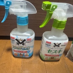 【売約】ダイソー　洗剤セット　アルカリ電解水　セスキクリーナー　　詰め替え用　の画像