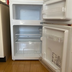 冷蔵庫 小型 2ドア 一人暮らし 87L コンパクト 右開き 白 ホワイトMAXZEN JR087ML01WHの画像