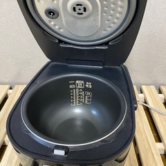炊飯器の画像