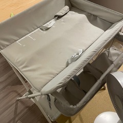 折りたたみおむつ交換台の画像