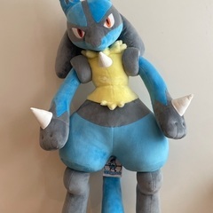 ぬいぐるみ 等身大ルカリオの画像
