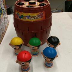 0727-121 Takara Tomy 黒ひげ危機一髪 MAX5の画像