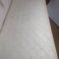 ベッドのスプリングマットレス　シングル　汚れあり