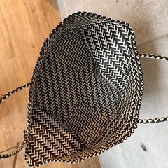 モノトーンカゴバッグ（大）の画像