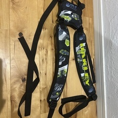 OAKLEY スタンド型軽量キャディバッグ 黒/黄の画像