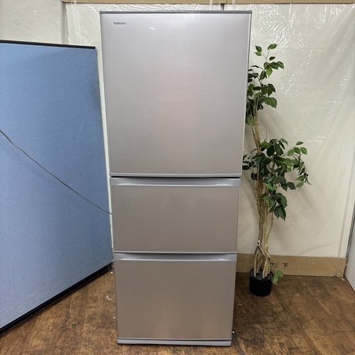 I649 ? ジモティー限定価格！ TOSHIBA 冷蔵庫 (330L / 右開き)  ⭐ 動作確認済 ⭐ クリーニング済