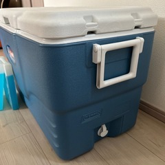 大型クーラーボックス　コールマン　70QT　エクストリーム　66L　美品の画像