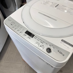 【超美品‼️】シャープ 2021年製 7.0kg全自動洗濯機 ステンレス穴なし槽 おしゃれ着コース ホワイト♪の画像