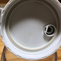 麦茶ポットの画像