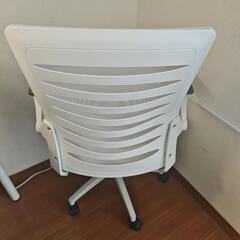 ほぼ新品　オフィスチェアの画像