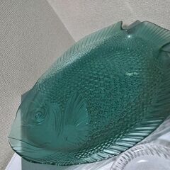フランス製アルコロック ヴィンテージ 魚型ガラス大サイズ1枚ソガ硝子小サイズ４枚の画像