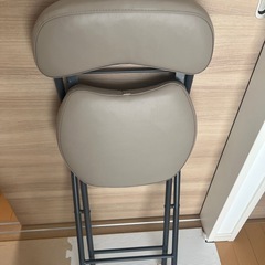 折りたたみイスの画像