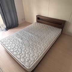 【取引先決定】枕元コンセント・電気付きダブルベットフレーム&マットレスセットの画像