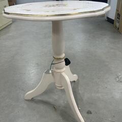 ジモティー割引🏷️【ジャングルジャングル岸和田和泉インター店】コーヒーテーブル 花柄 ホワイト アンティーク風  和泉市 堺市 岸和田市 泉大津市 高石市 泉北郡熊取町の画像