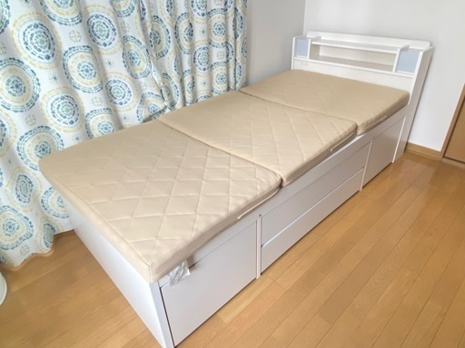 ベッドフレーム　マットレス