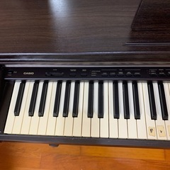 電子ピアノの画像
