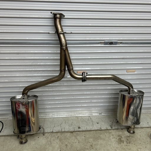 クラウン　マフラー