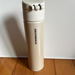 スターバックス　ボトル　白　ほぼ新品の画像