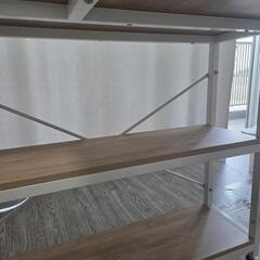 オフィス、学生用デスクの画像