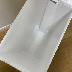 ニトリ ペダル式ゴミ箱（ホワイト）の画像