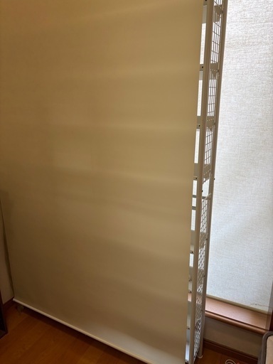 突っ張り本棚マガジンラック