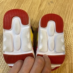 ミッキーマウス　スニーカーの画像