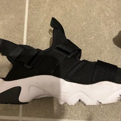 美品NIKEサンダル24センチの画像