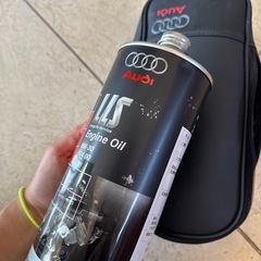 Audi 純正エンジンオイルの画像