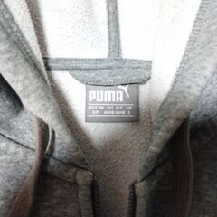 □　レディース　PUMA プーマ　パーカー　グレー　サイズ Sの画像