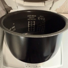 三菱 IHジャー炊飯器 5.5合炊 NJ-VE109-Wの画像