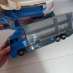 トミカ★パーキング★コンボイ★ミニカー２３台とおまけの画像