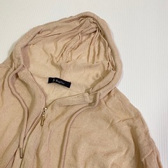 1、薄手のカーディガン レディース服 の画像
